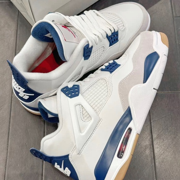 Nike SB X Air Jordan Retro Nav